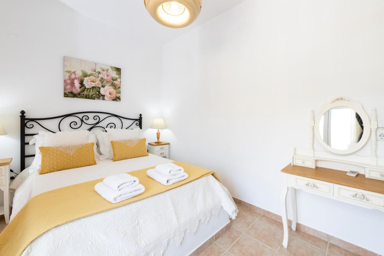 Pension Moschoula Platis Gialos  Exterior photo